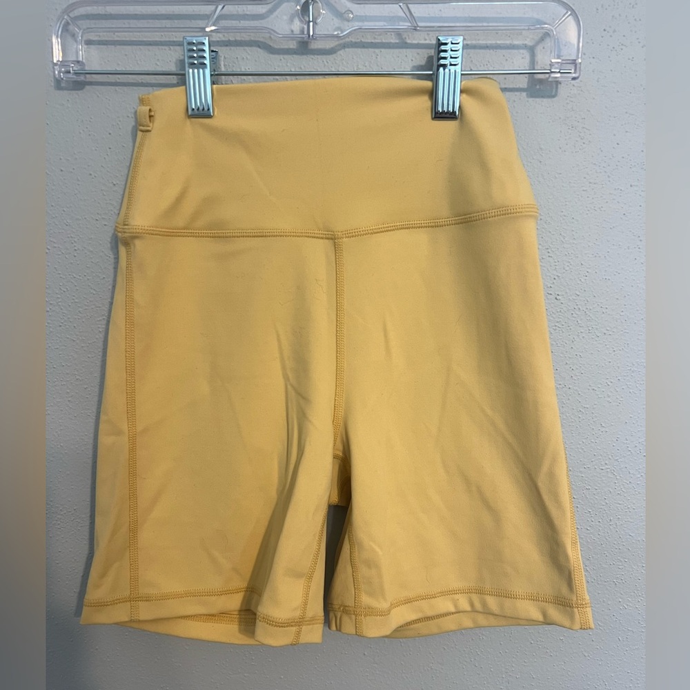 WeWoreWhat Yellow Gold Chain Biker Shorts.           ‎ XS* Missing Chain
